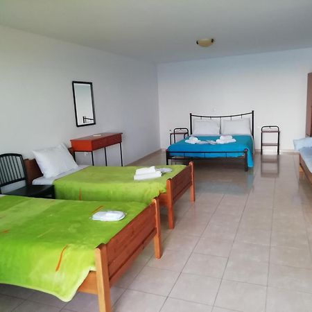 Hotel Hill Of Calm Triopetra Habitación foto